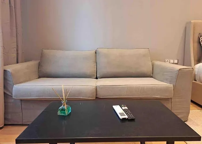 Royal Blue Grand Suite No 4 Piraeus Port