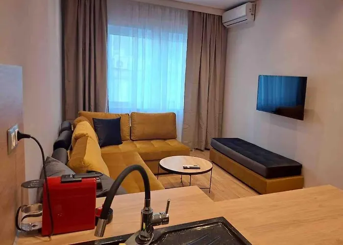 Royal Blue Grand Suite No 4 Piraeus Port